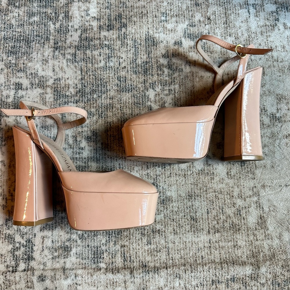 STUART WEITZMAN
Sky High 145 patent-leather‎ platform pumps - Picture 5 of 10